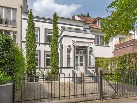 Stadthaus zum Kauf - Hamburg - 2.195.000 € - 10 Zimmer, 449 m², 513 m² Grundstück