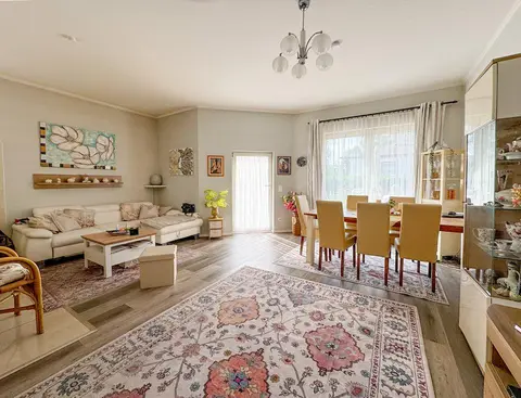 Wohnung mit eigenem Garten in Berlin Biesdorf