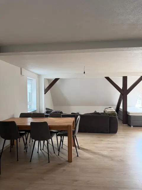 Helle 4-Zimmer-Maisonettewohnung auf zwei Etagen mit großzügigem Wohnkomfort