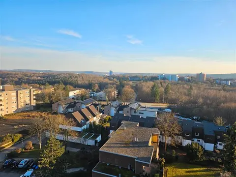 Weitblick, 4-Zi., 2 Bäder - Wohnung im Mittelrain im 10. OG zu verkaufen