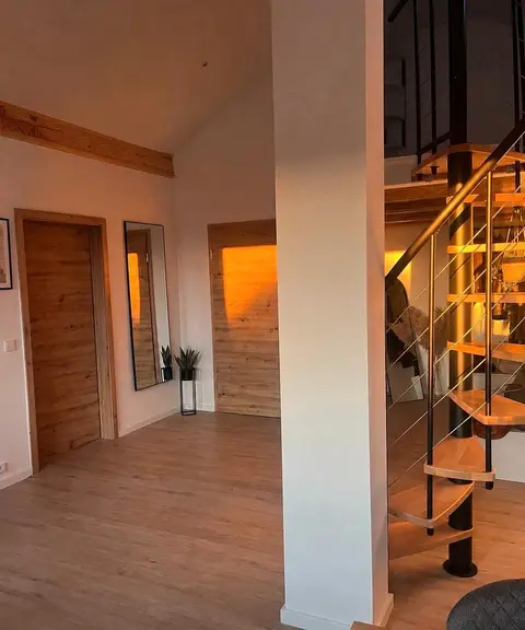 Renovierte Galeriewohnung in ruhiger Lage