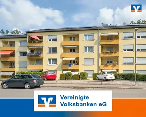 Attraktive 3,5-Zimmer-Wohnung mit Balkon, Einbauküche und Stellplatz – sofort bezugsfrei