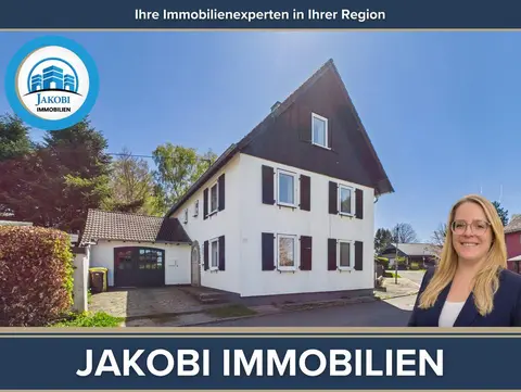 Großzügiges Einfamilienhaus mit Garten in ruhiger Lage von Hellenthal zu vermieten.