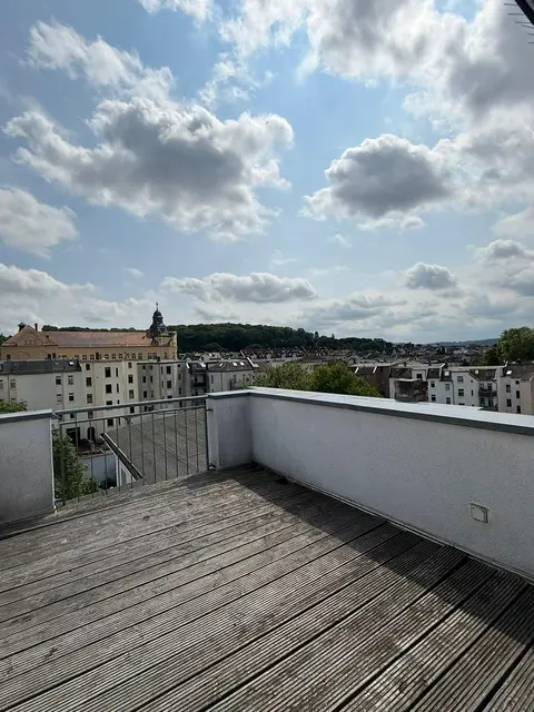 Das 4. Zimmer im Freien - 3-Raum-Maisonette mit Dachterrasse & Stellplatz