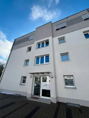 Einbau Küche inklusive: praktische 2-Zimmer-Wohnung