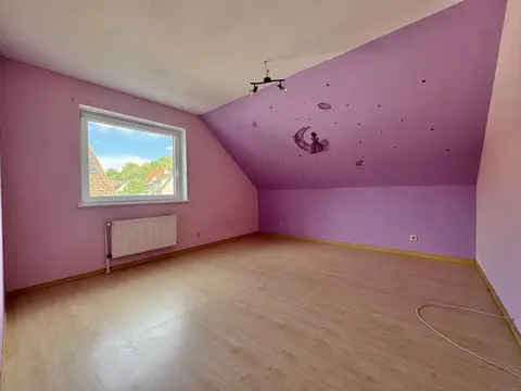 Ihr neues IMMOBILIEN QUARTIER: Schöne Maisonette-Wohnung mit Stellplatz & Garten PROVISIONSFREI