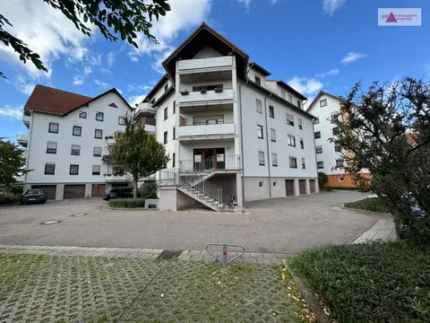 Wohnkomfort auf ganzer Linie – Hochwertig sanierte 2-Raum-Wohung mit 2 Balkonen