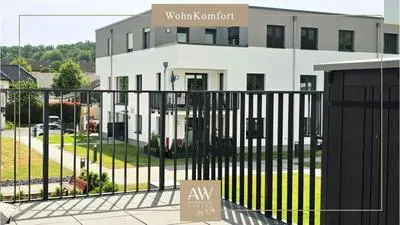 ***WohnKomfort*** Energieeffiziente, barrierearme Neubauwohnung mit Balkon + 2 Stellplätzen. Ab 1.9.